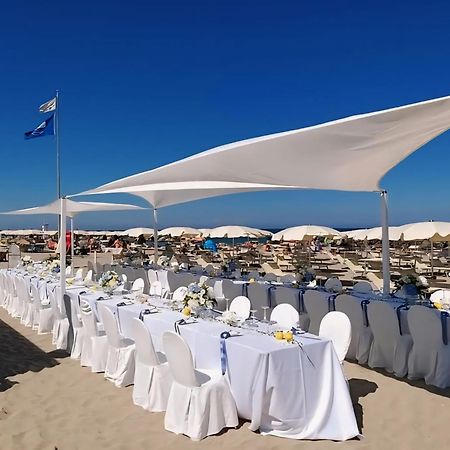 Hotel Baltic ミザーノ・アドリアーティコ エクステリア 写真