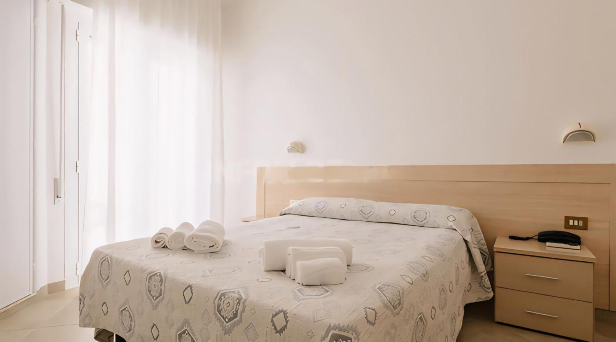 Hotel Baltic ミザーノ・アドリアーティコ エクステリア 写真